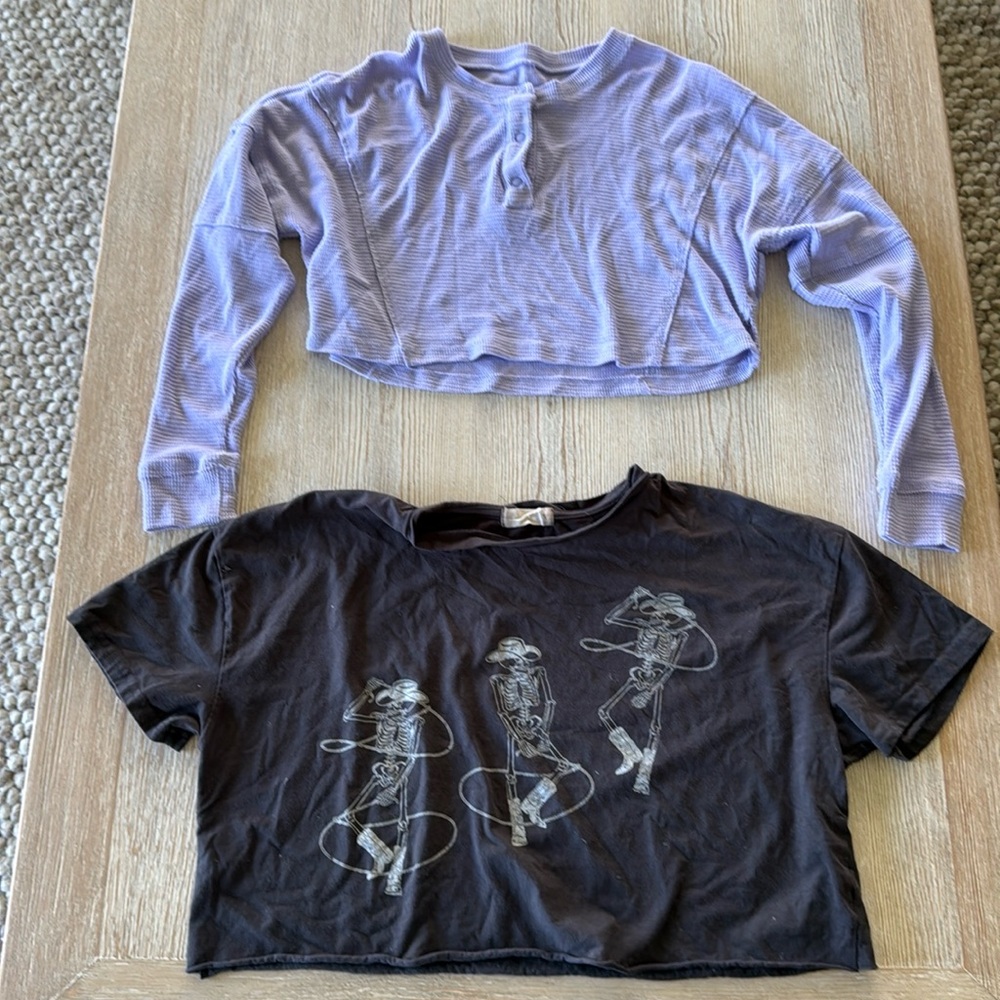 Lot of 2 women’s crop tops both size XS black one is Altar’d State Aeropostale